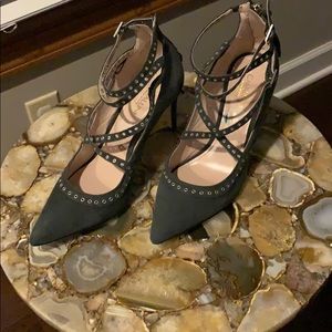 Suede pumps, gray, gorgeous Cavallini